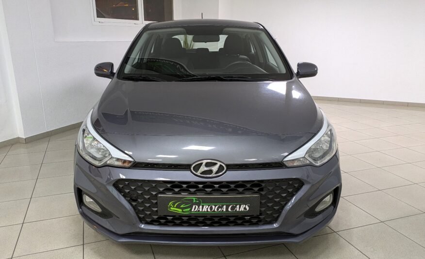 HYUNDAI i20 1.2 ESSENCE