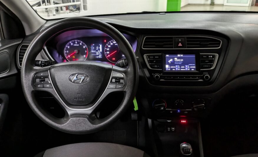 HYUNDAI i20 1.2 ESSENCE