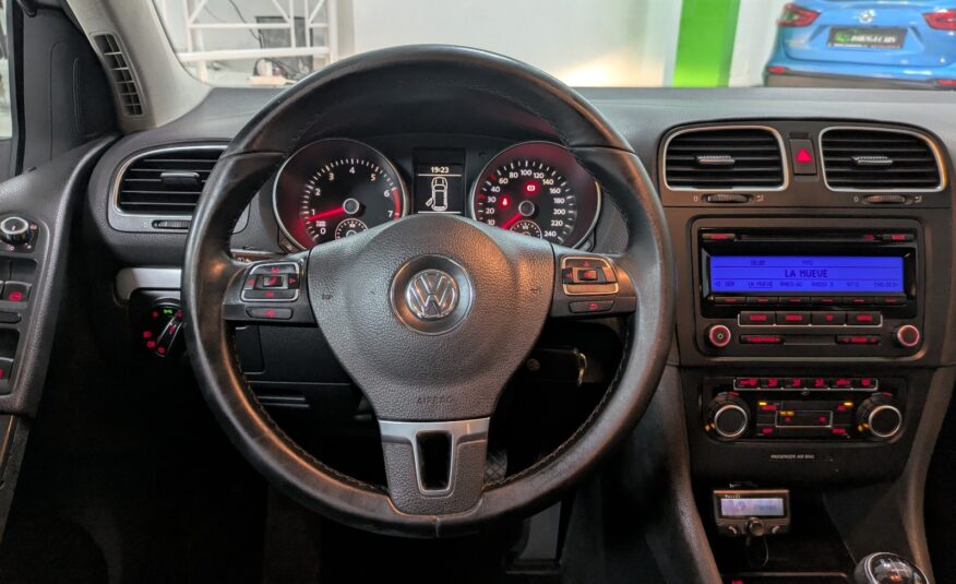 VOLKSWAGEN Golf 1.4 TSI iGOLF