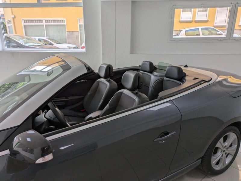 RENAULT MEGANE COUPE CABRIO 1.4
