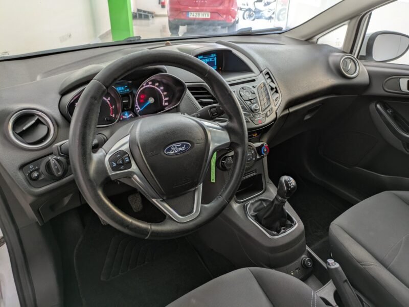 FORD FIESTA 1.0