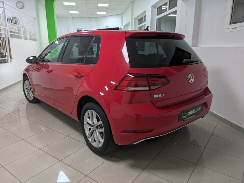 VOLKSWAGEN Golf BUSINESS 5.P