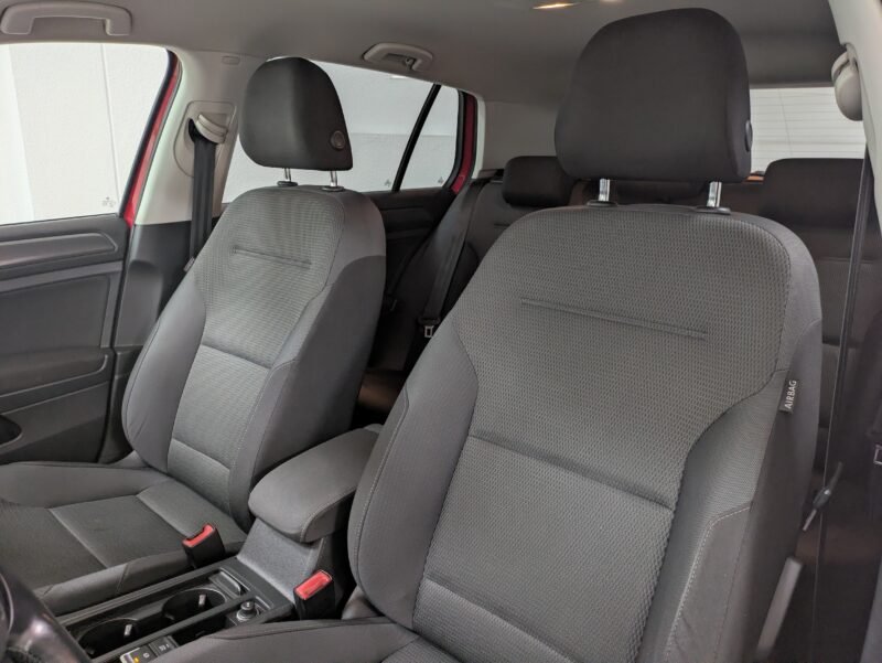 VOLKSWAGEN Golf BUSINESS 5.P