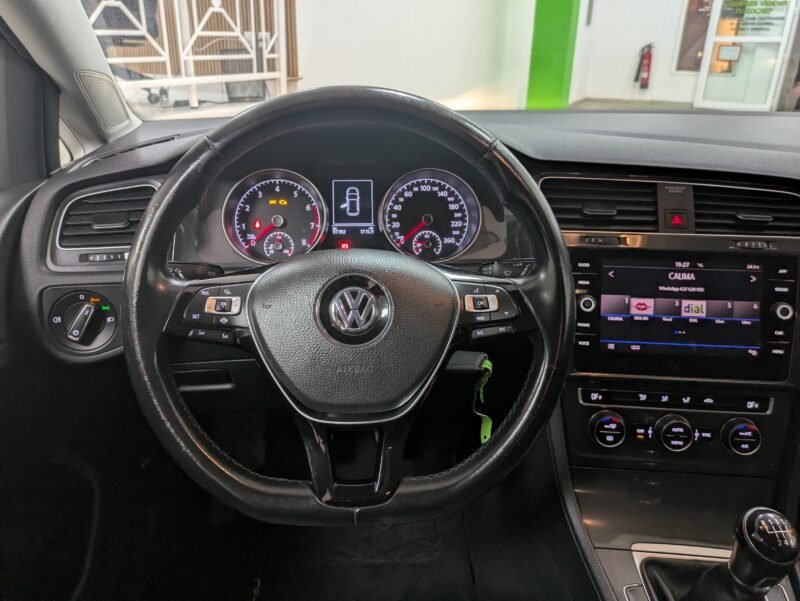 VOLKSWAGEN Golf BUSINESS 5.P