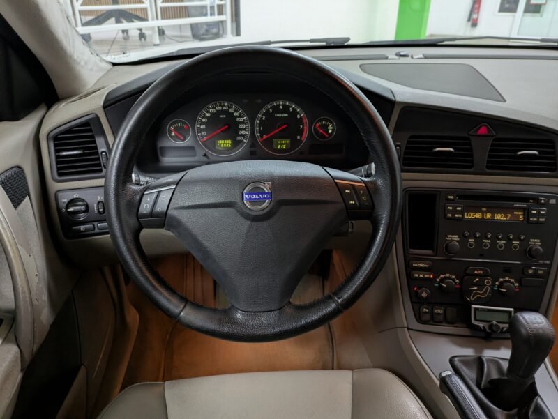 VOLVO S60 MOMENTUM 2.4 C.C