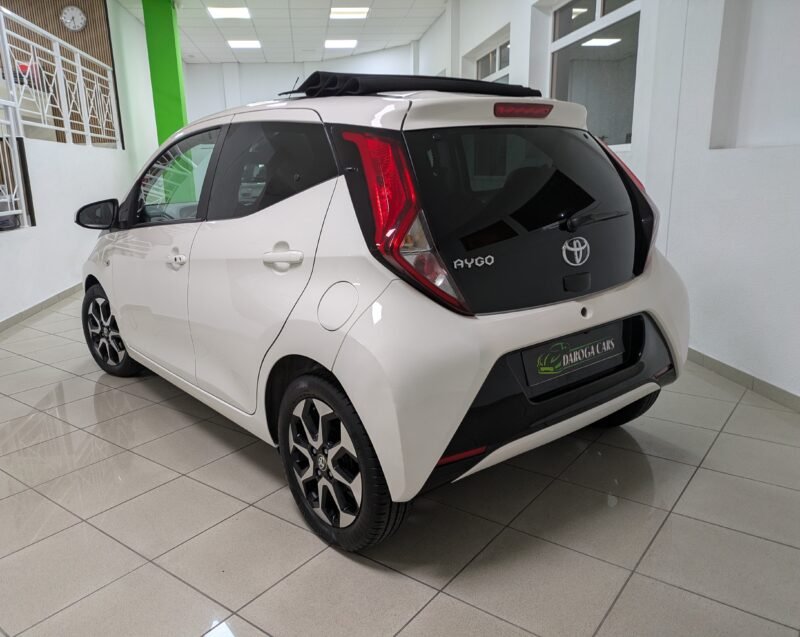 TOYOTA AYGO XCLUSIV