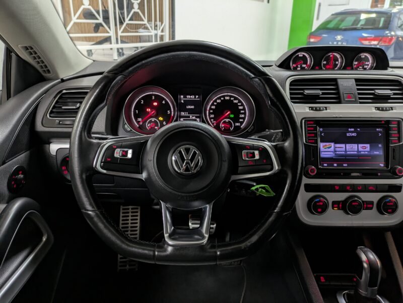 VOLKSWAGEN SCIROCCO 2.0 TDI R-LINE