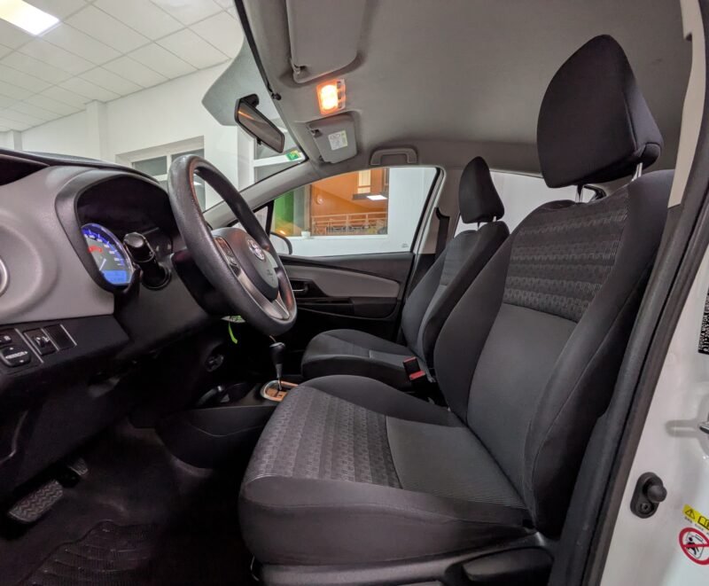 TOYOTA YARIS HYBRID ACTIVE 1.5