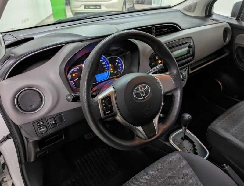 TOYOTA YARIS HYBRID ACTIVE 1.5