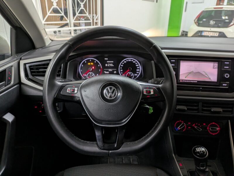 VOLKSWAGEN POLO ADVANCE TSI