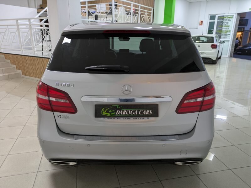 MERCEDES-BENZ CLASE B 180 AMG LINE