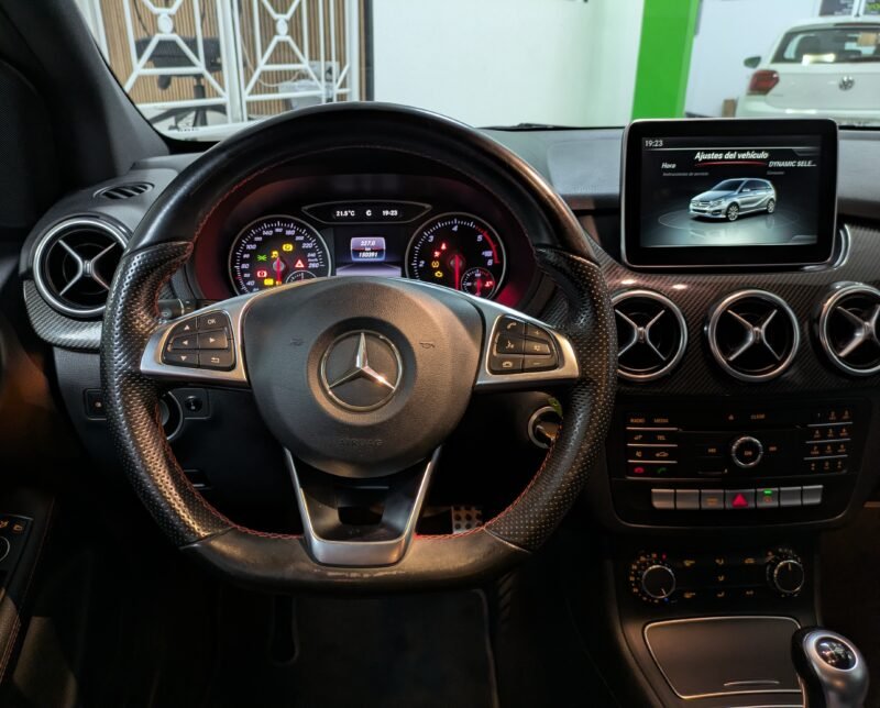 MERCEDES-BENZ CLASE B 180 AMG LINE
