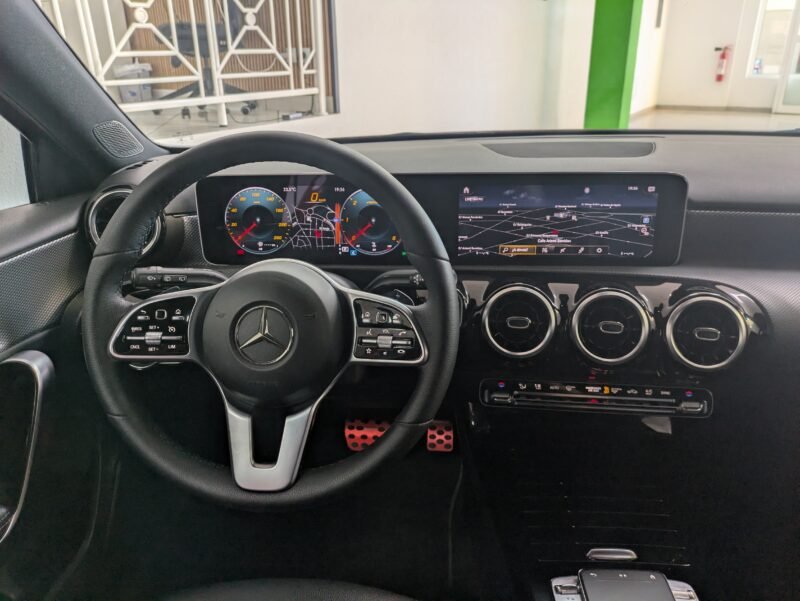 MERCEDES-BENZ CLASE A A 180 D