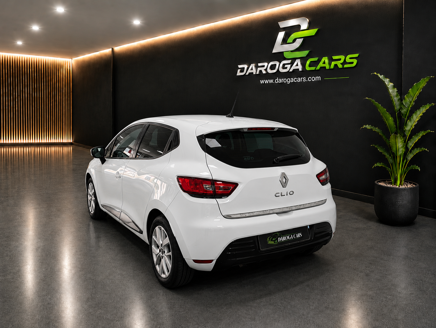 RENAULT Clio LIMITED TCE