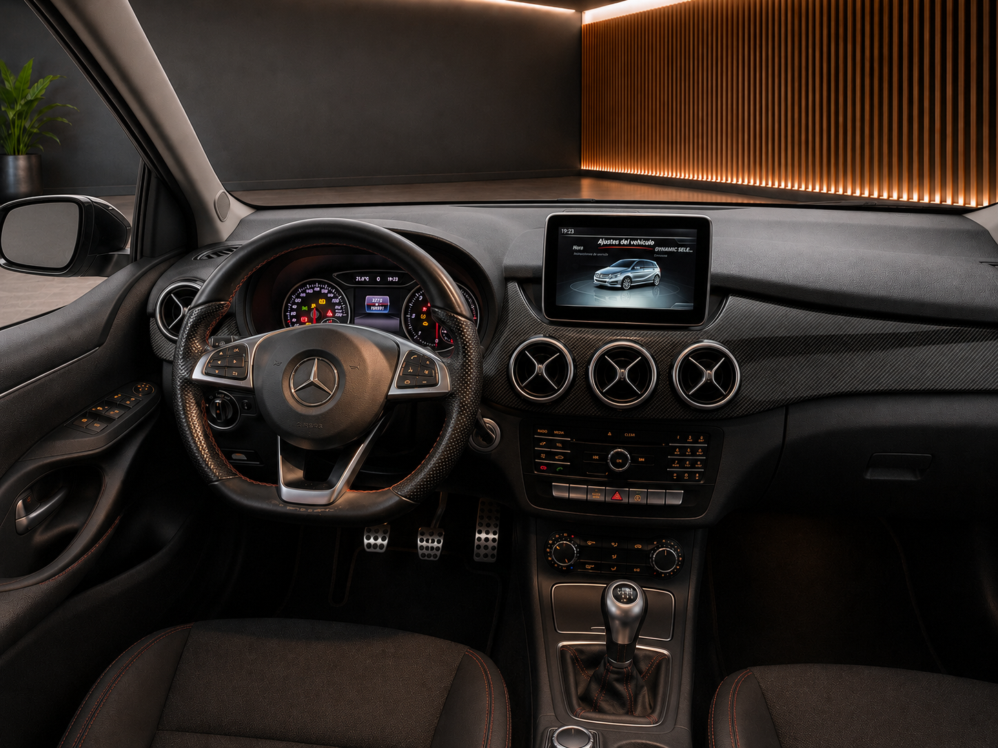MERCEDES-BENZ CLASE B 180 AMG LINE