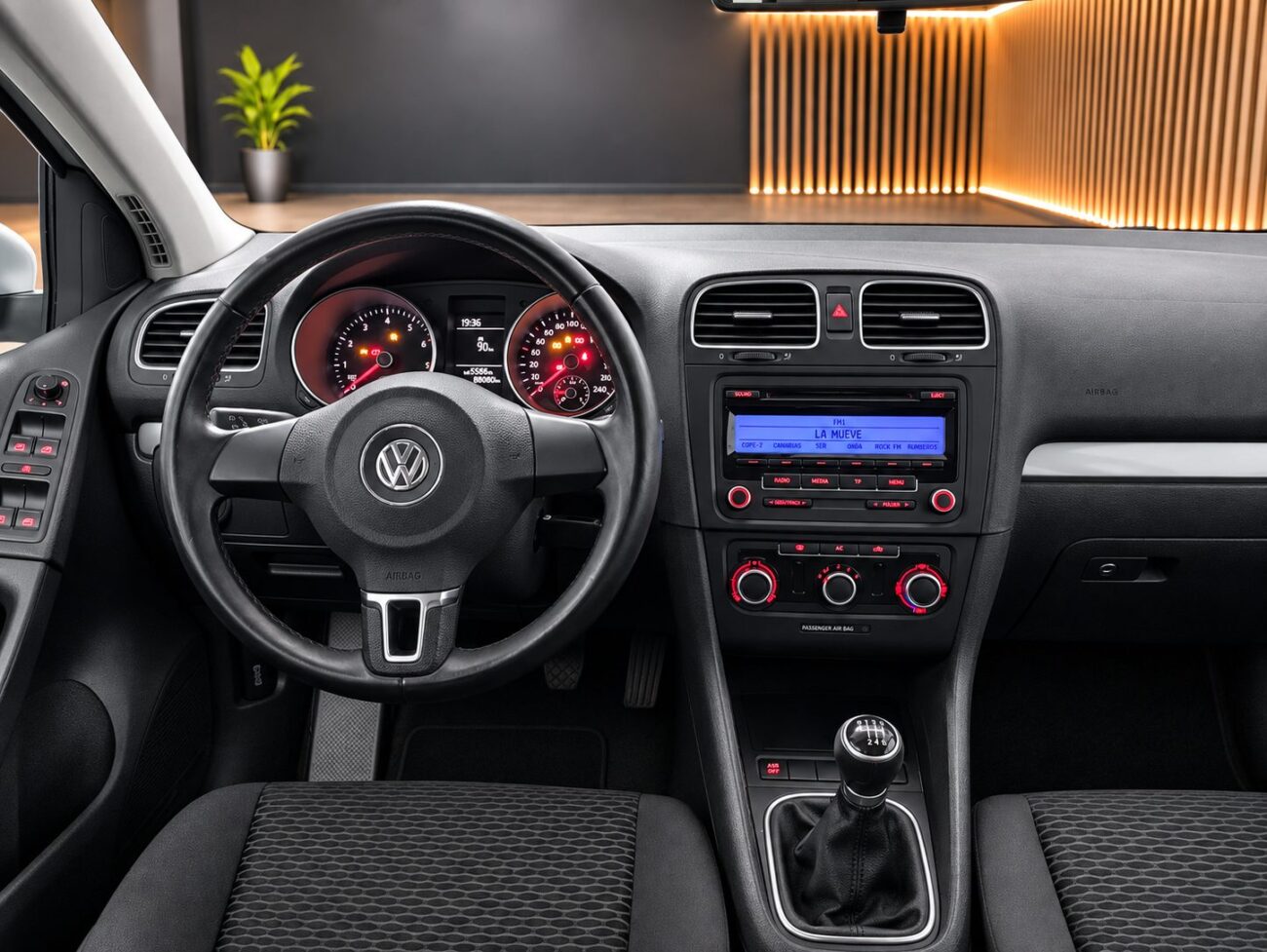 VOLKSWAGEN GOLF 1.4 ADVANCE