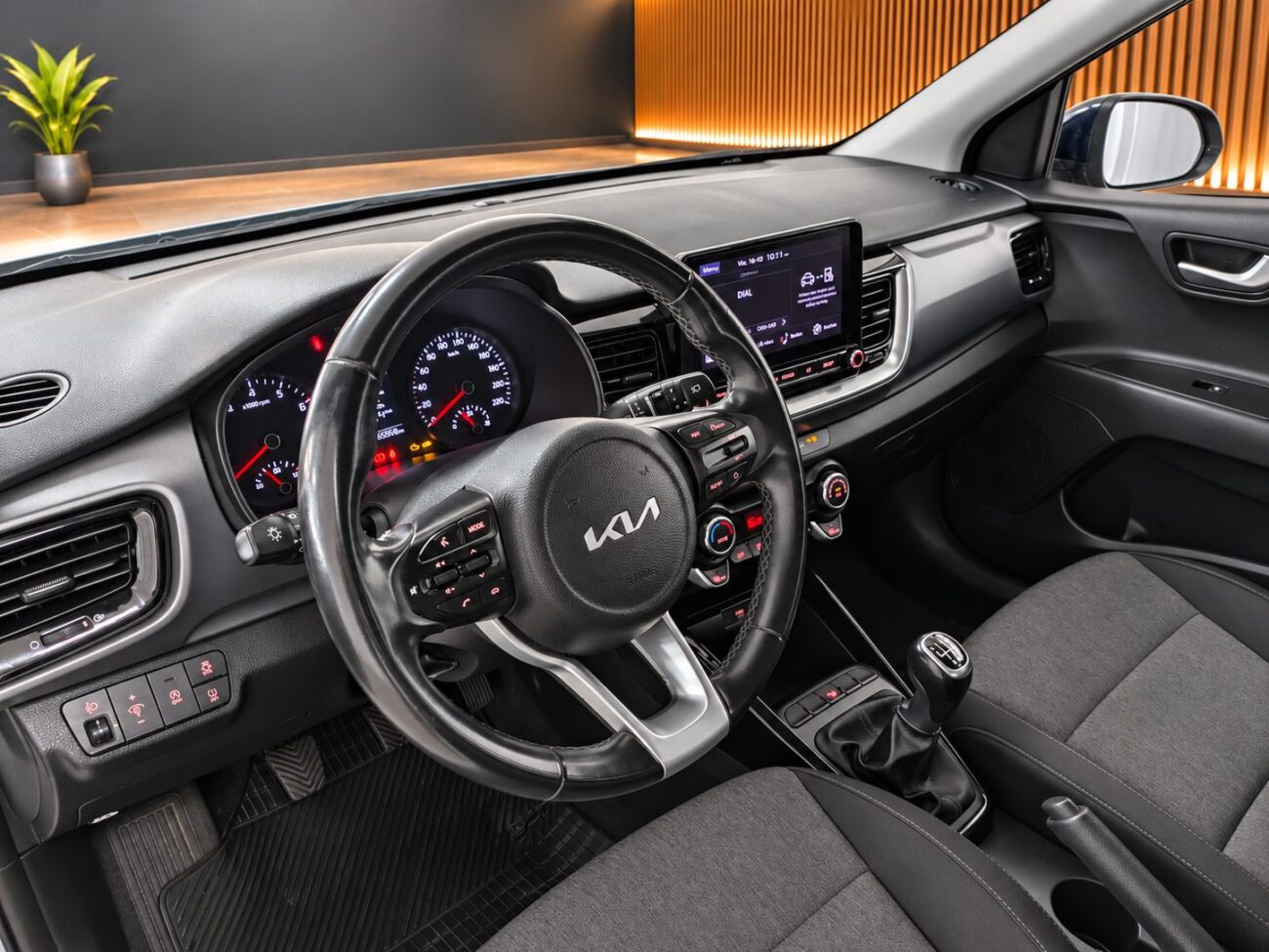 KIA STONIC 1.0 TGDI CONCEPT