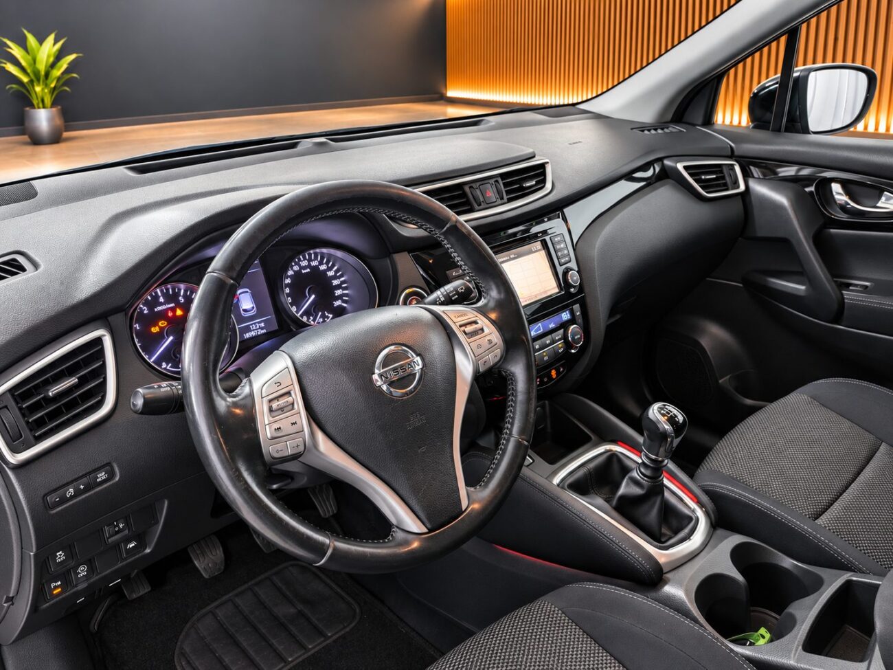 NISSAN QASHQAI 1.2 NCONNECTA 4X2