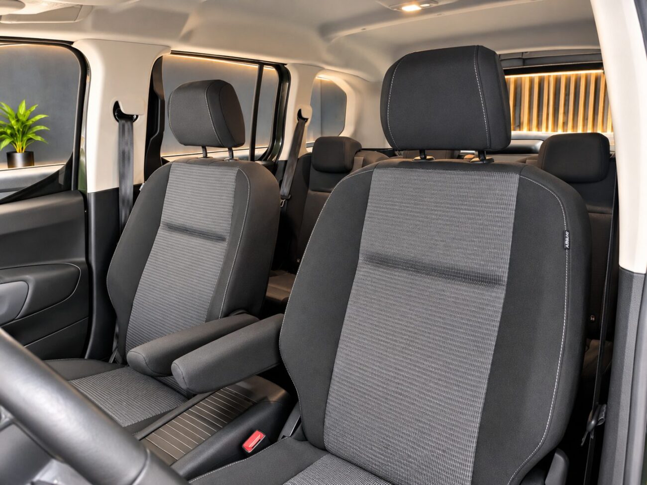 TOYOTA PROACE CITY VERSO OLIVINA VX